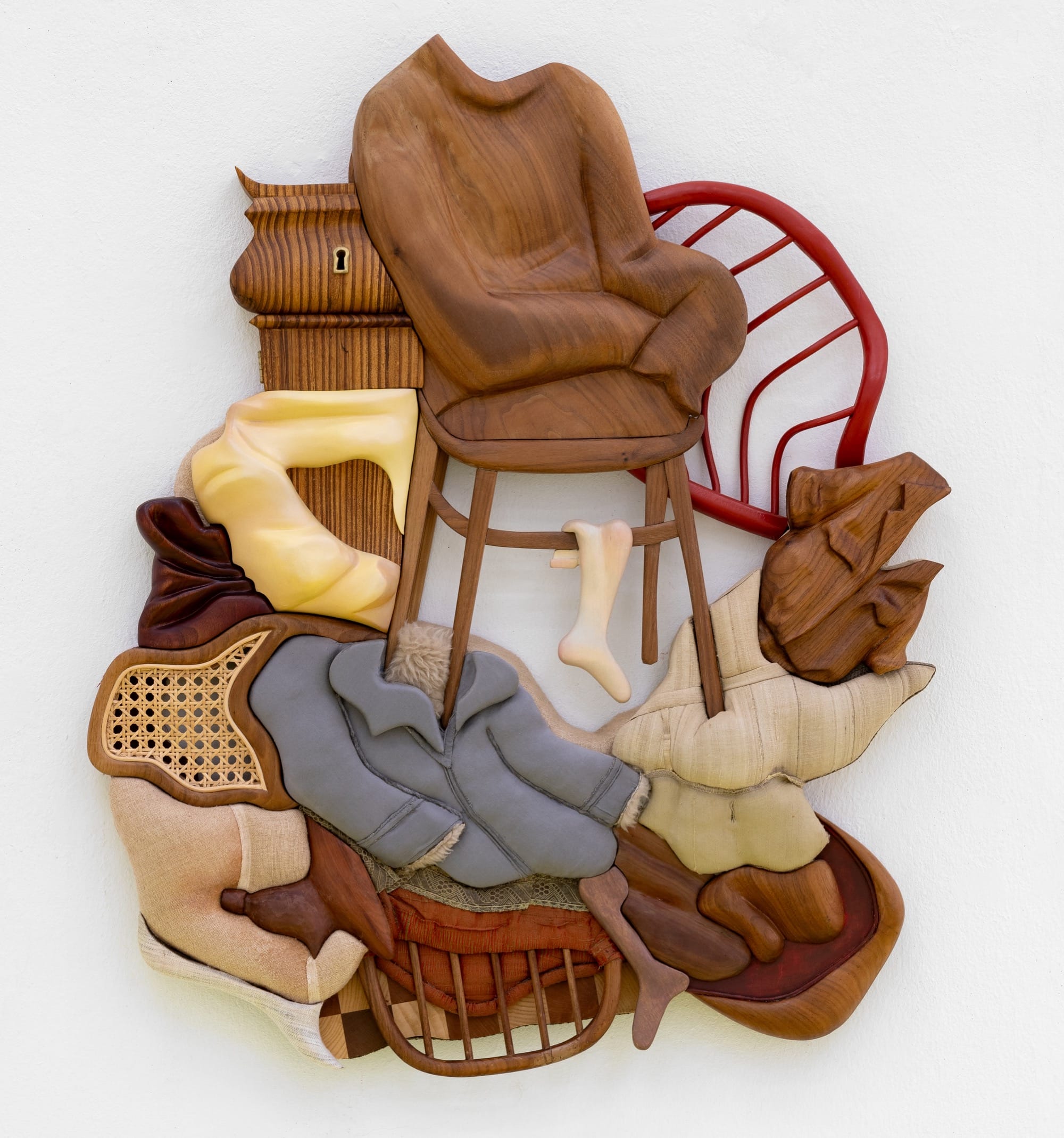 Homewares and Laundry Take on Lives of Their Own in Tobias Izsó’s Mixed-Media Sculptures — Colossal